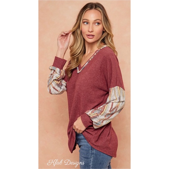❤️LAST 1! V Neck Aztec Detail Super Soft Sweatshirt Top! - Picture 6 of 9